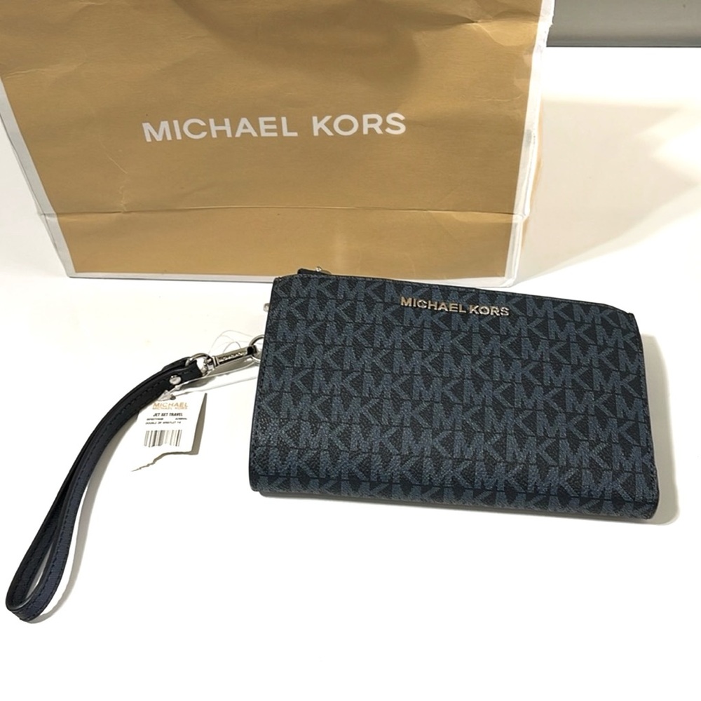 Michael Kors Women's Jet Set Travel Double Zip Wristlet